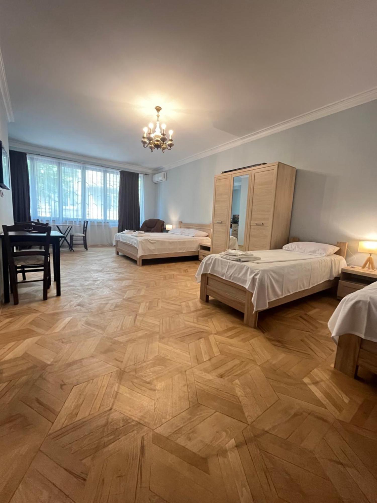 Vera City Center Apartment Tbilisi Esterno foto